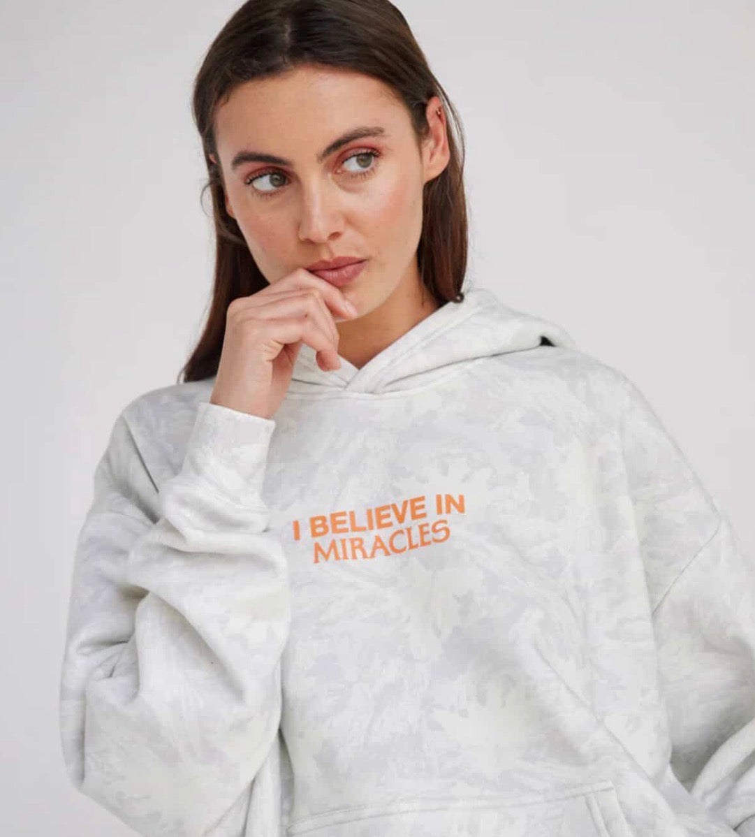 I believe in miracles - camo hoodie