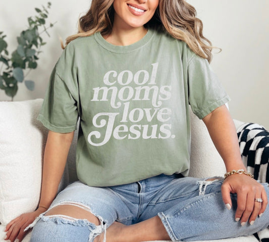 Cool moms club - t shirt