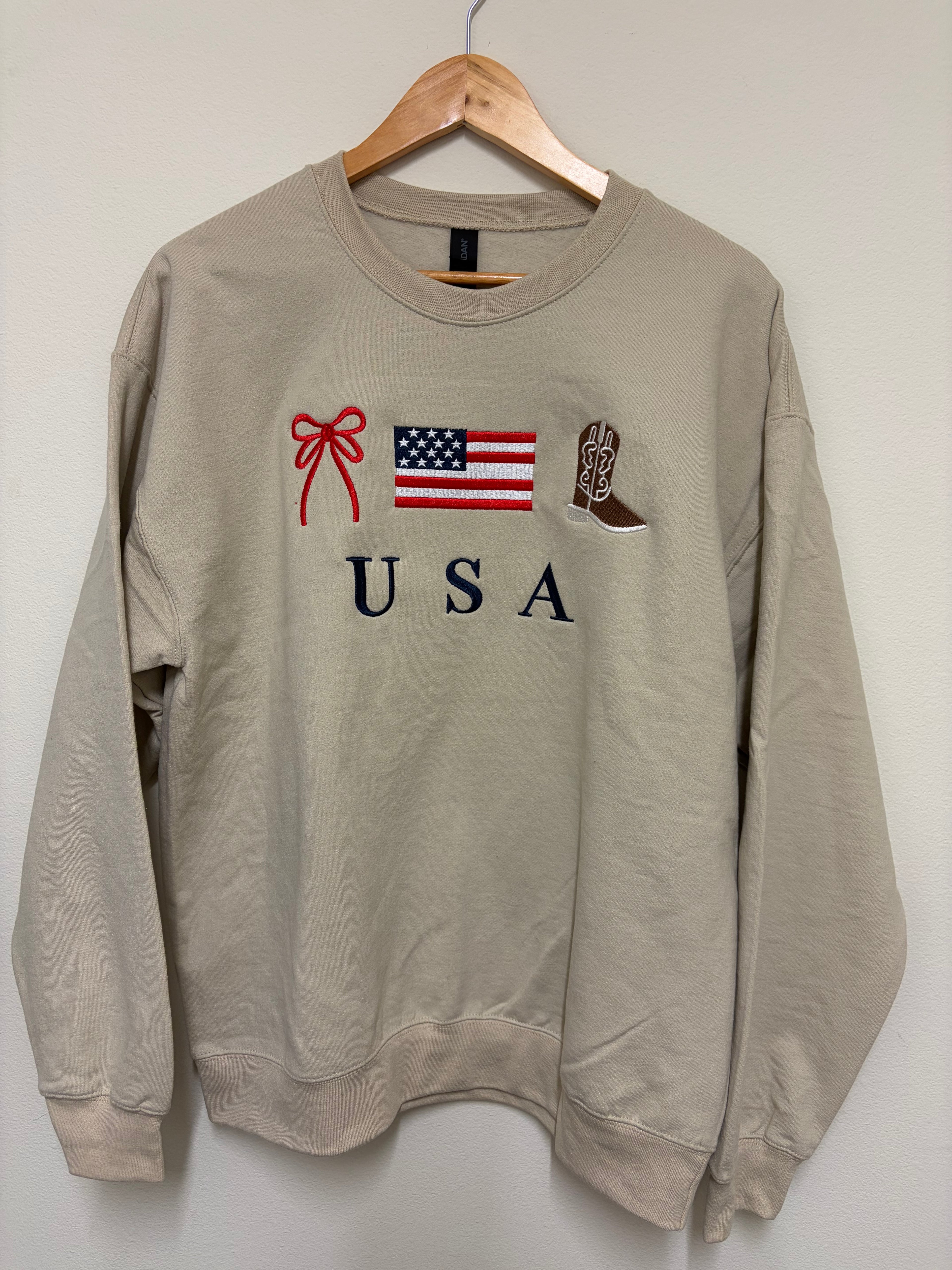 BOWS, FLAG, BOOTS - Crew